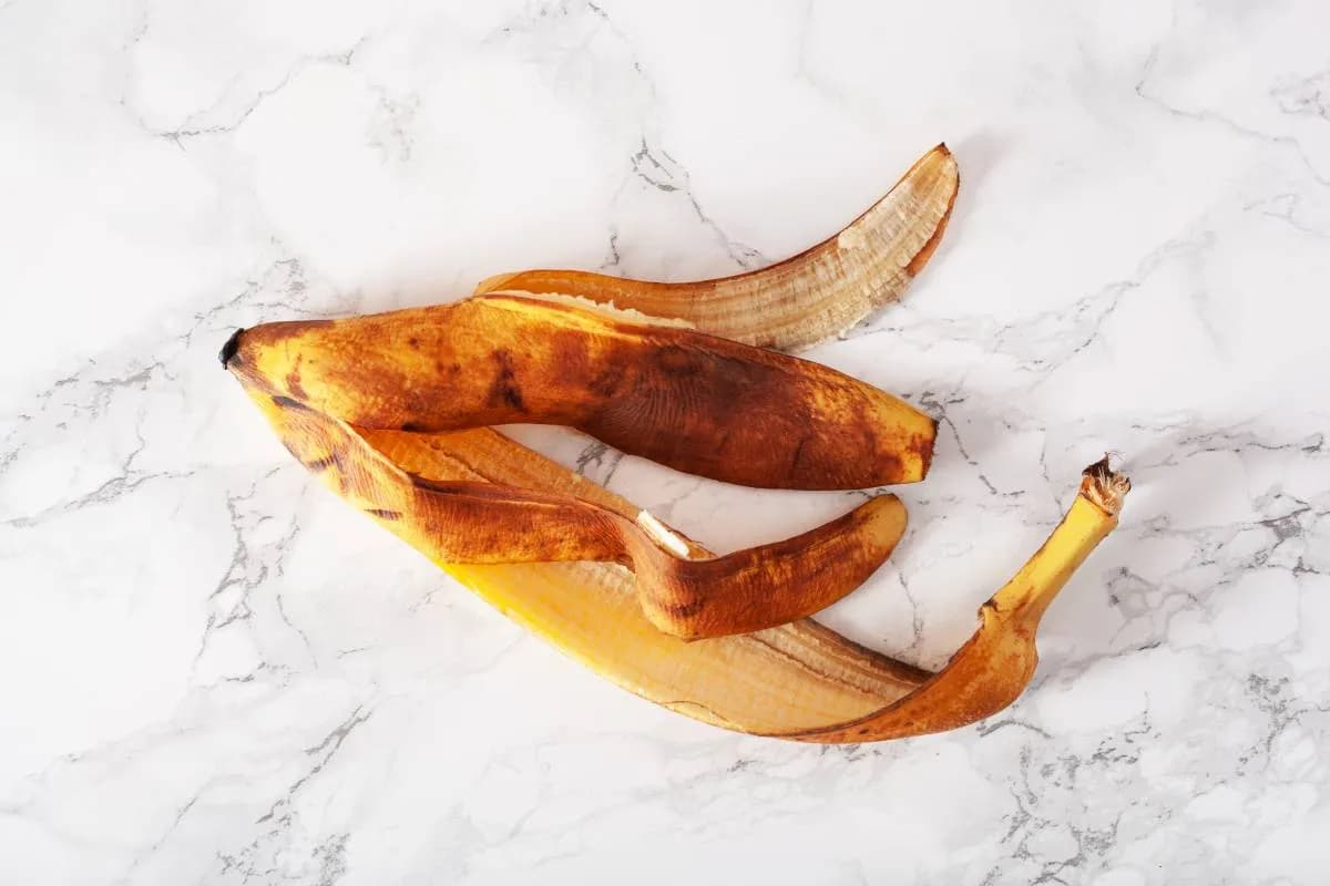 Nawóz ze skórek bananów do jakich kwiatów? Oto najlepsze rośliny Nawóz ze skórek bananów do jakich kwiatów? Oto najlepsze rośliny